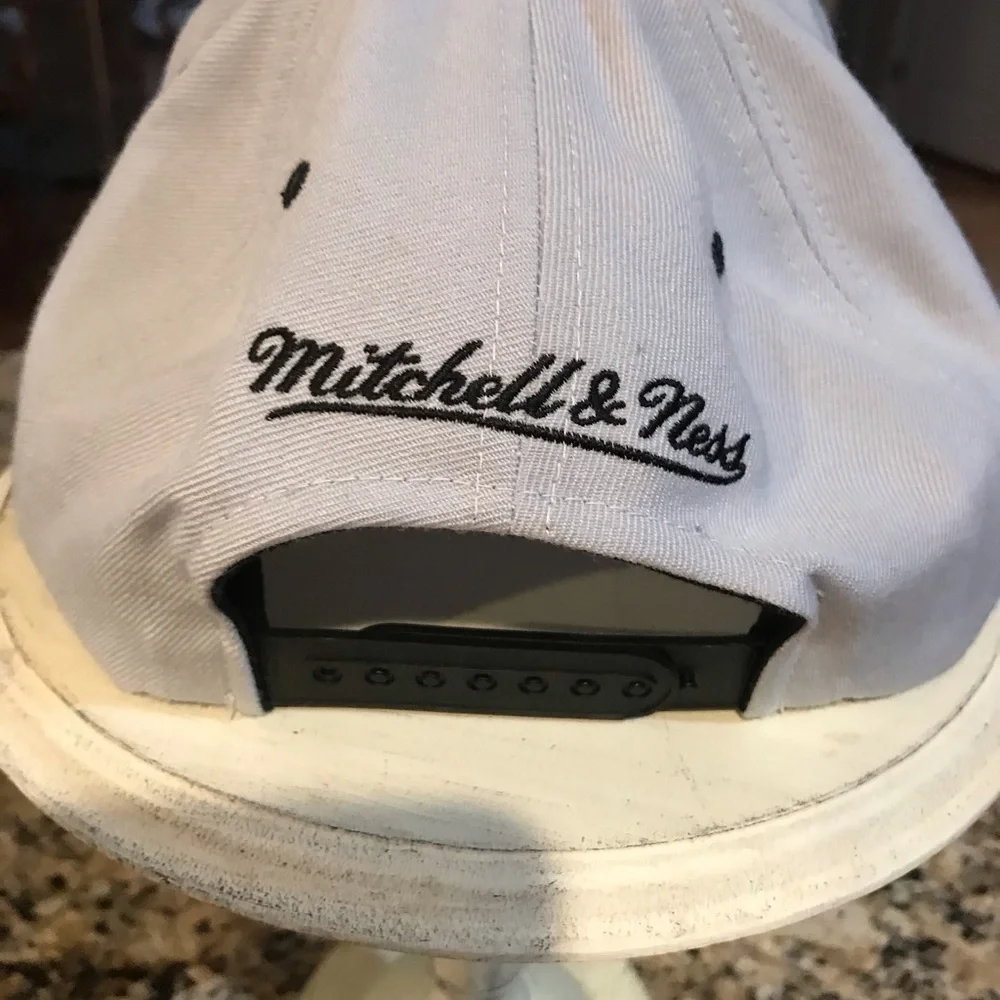 🏀 Mitchell & Ness NETS Cap